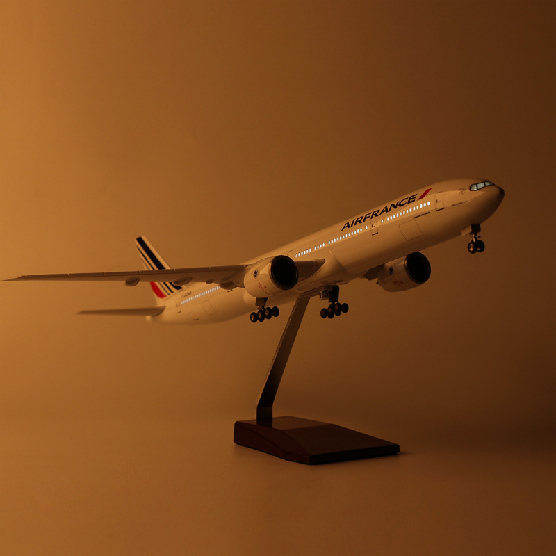 Modèle d'avion à l'échelle 1/1 - Model Kit Airplane avis et prix