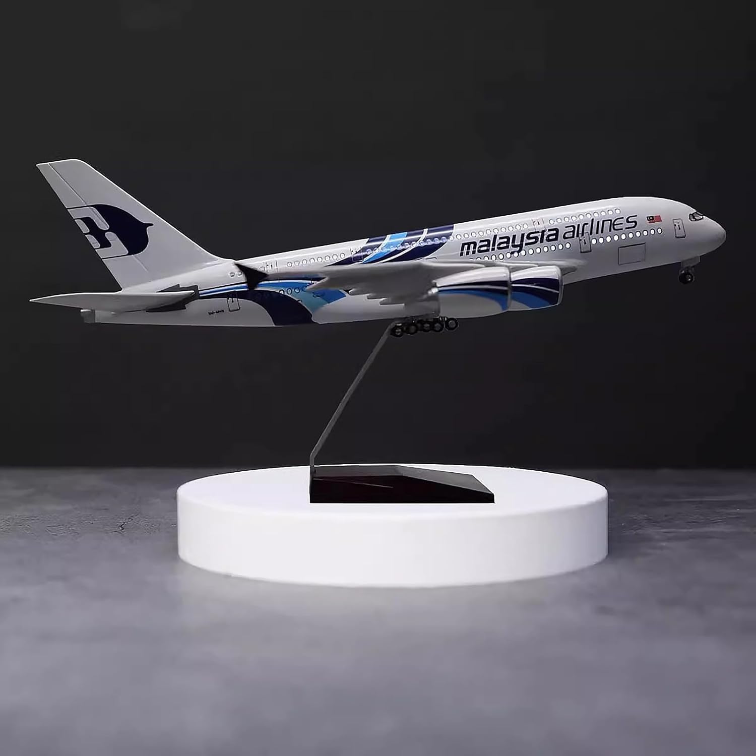 Modèle d'avion en métal Malays - Model Kit Airplane avis et prix